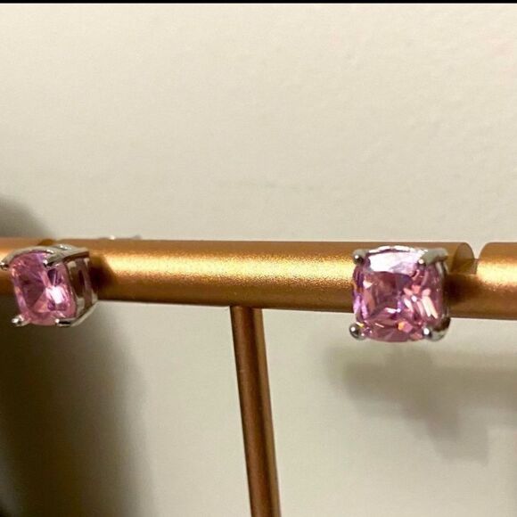 The Minimalist Pink Stud earrings in silver and cubic zirconia - Picture 5 of 5